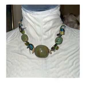 Premier Designs Island Girl necklace